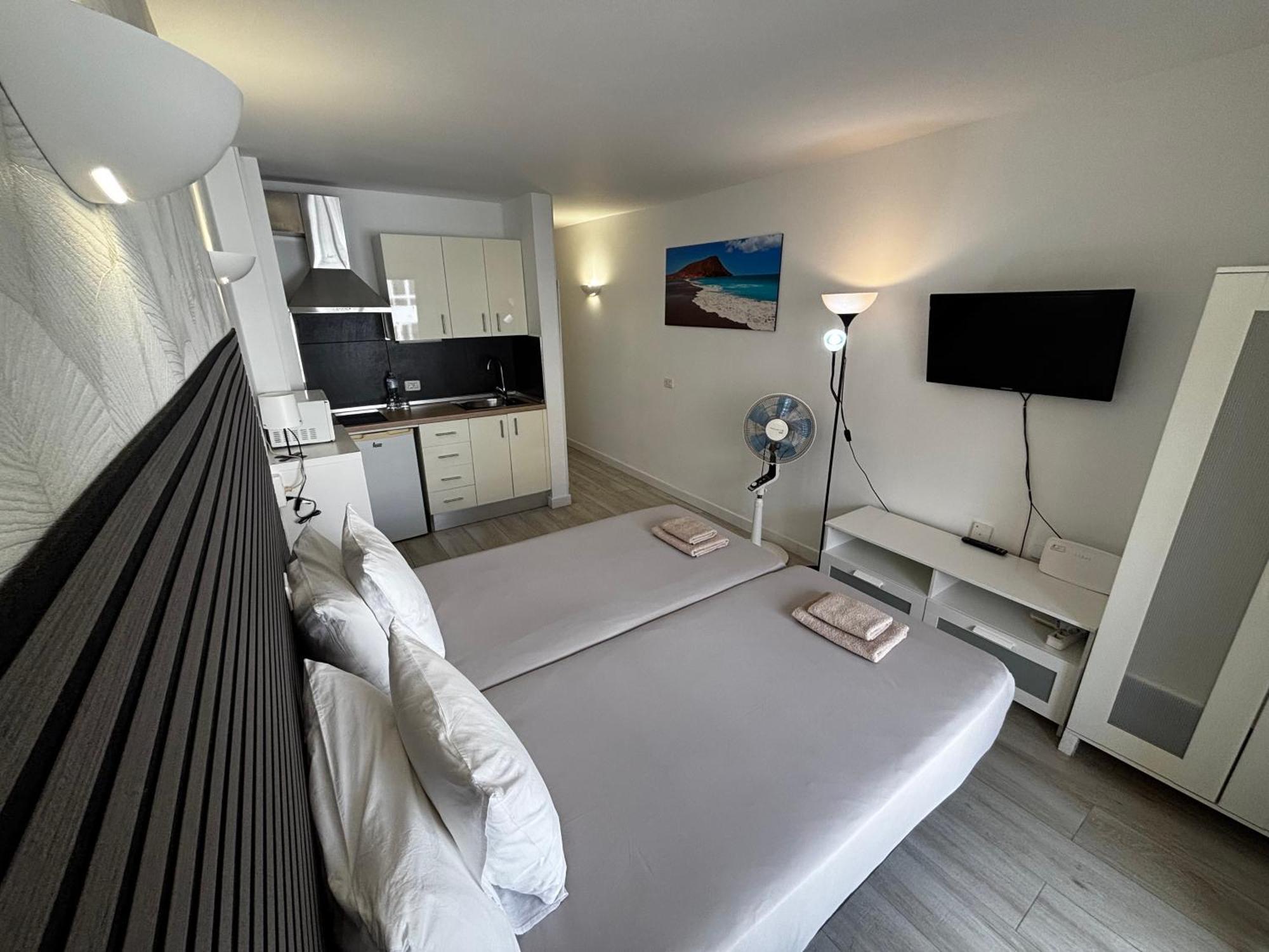 Cozy Studio In Los Cristianos Beach Free Wifi Arona  Exteriör bild